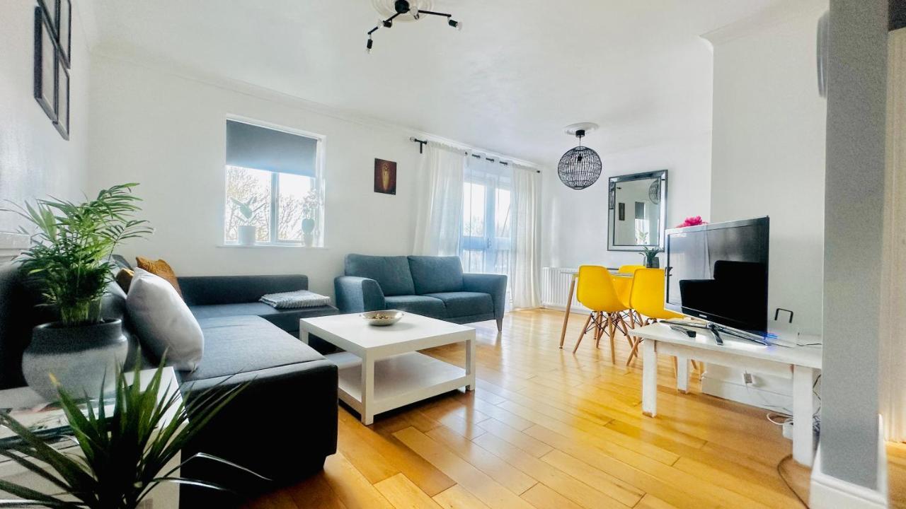 Amazing Location - City Of London- 2 Bedroom Stunning Canal View House With Private Garden,Parking & Balcony Ngoại thất bức ảnh