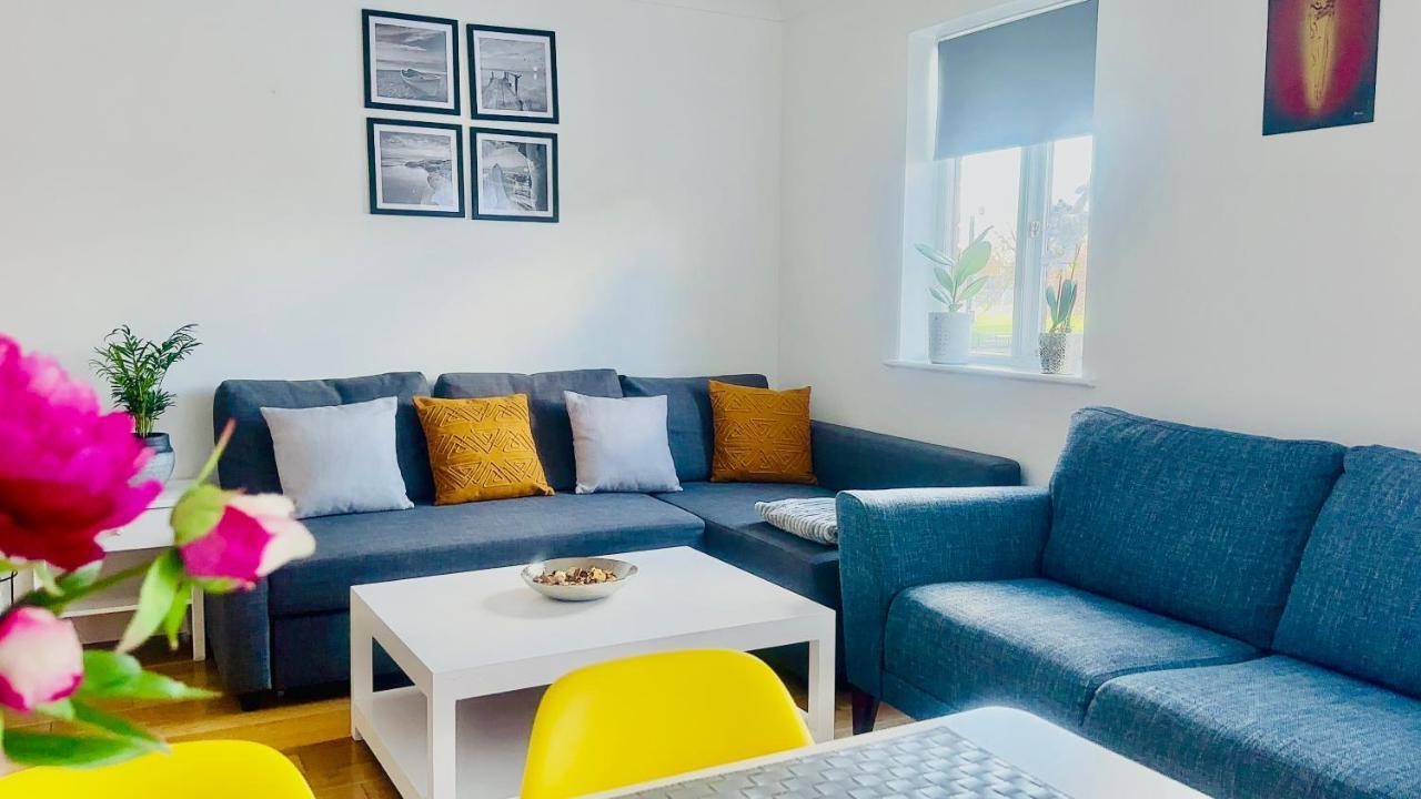 Amazing Location - City Of London- 2 Bedroom Stunning Canal View House With Private Garden,Parking & Balcony Ngoại thất bức ảnh