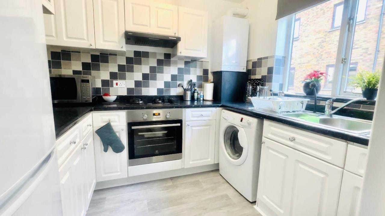 Amazing Location - City Of London- 2 Bedroom Stunning Canal View House With Private Garden,Parking & Balcony Ngoại thất bức ảnh