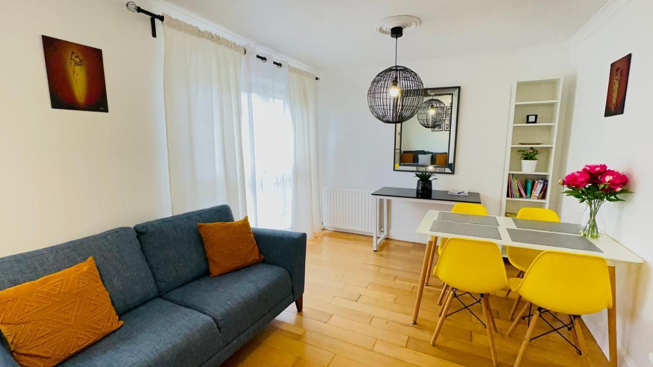Amazing Location - City Of London- 2 Bedroom Stunning Canal View House With Private Garden,Parking & Balcony Ngoại thất bức ảnh