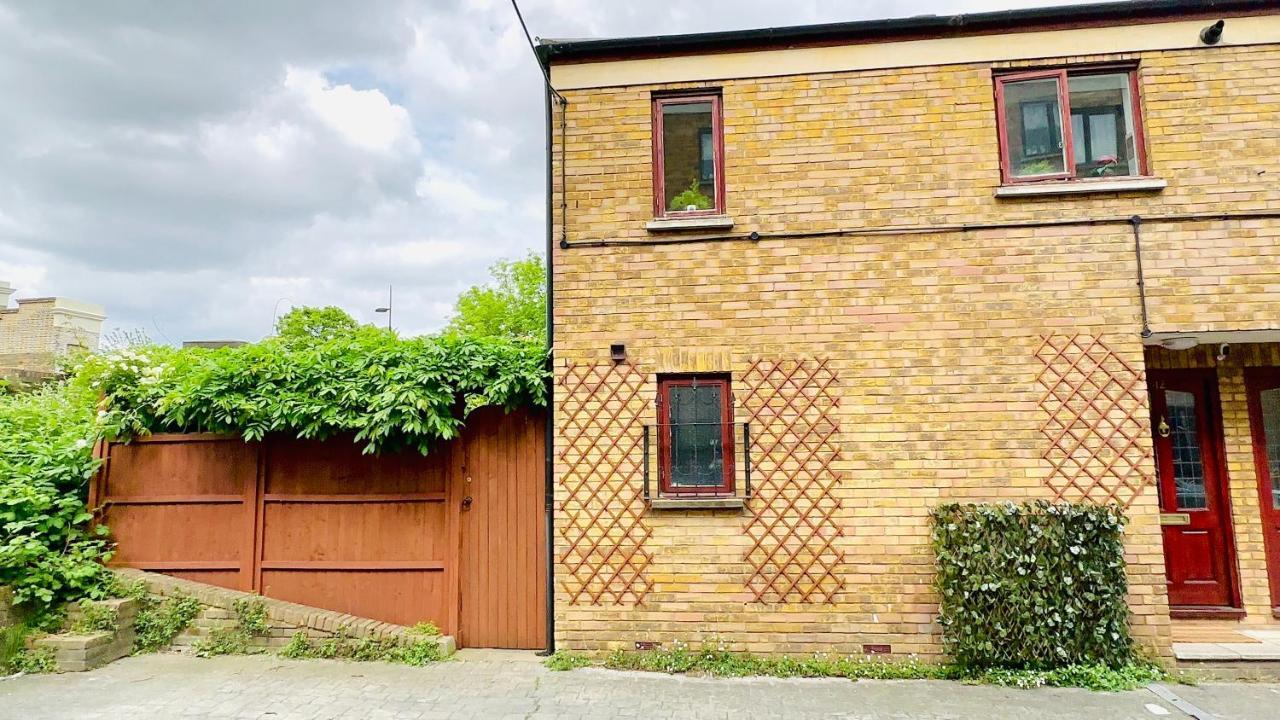 Amazing Location - City Of London- 2 Bedroom Stunning Canal View House With Private Garden,Parking & Balcony Ngoại thất bức ảnh
