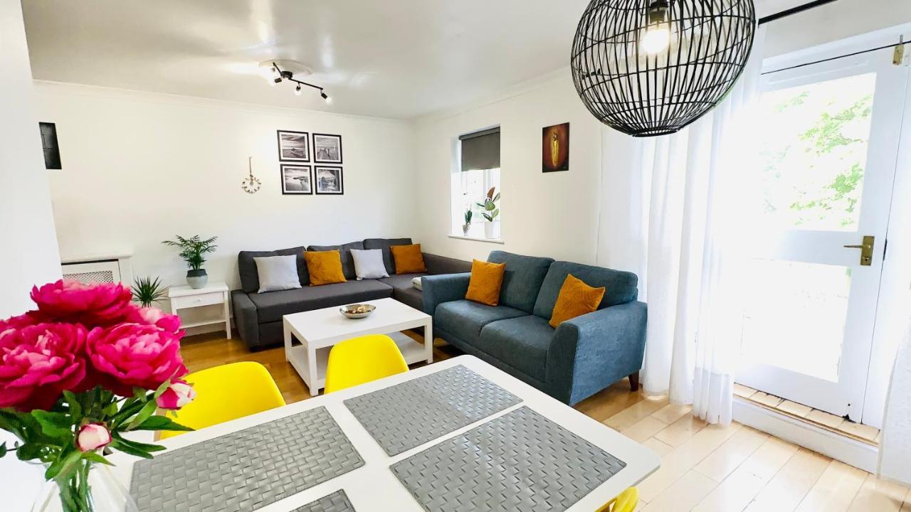 Amazing Location - City Of London- 2 Bedroom Stunning Canal View House With Private Garden,Parking & Balcony Ngoại thất bức ảnh