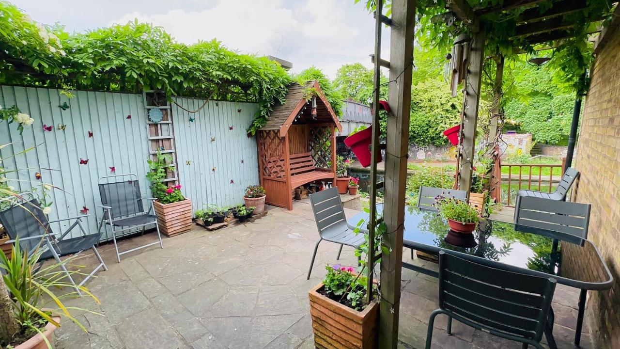Amazing Location - City Of London- 2 Bedroom Stunning Canal View House With Private Garden,Parking & Balcony Ngoại thất bức ảnh