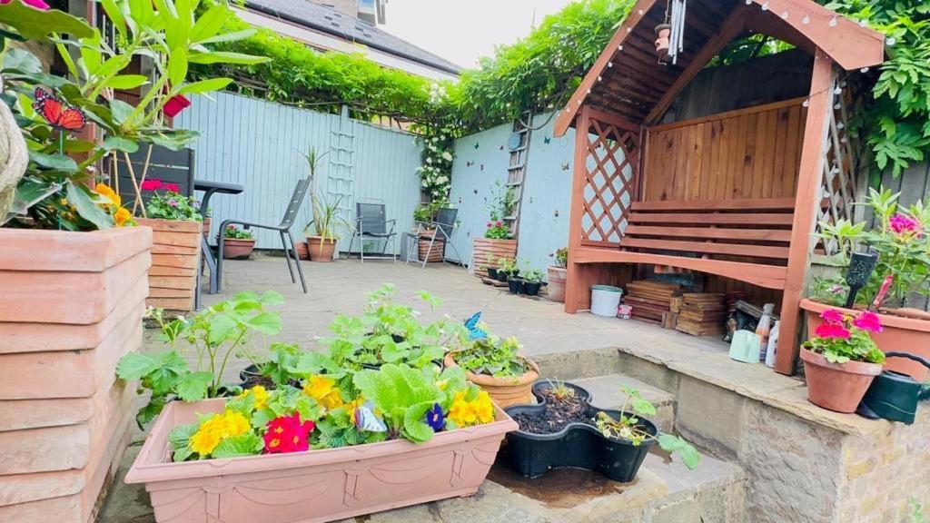 Amazing Location - City Of London- 2 Bedroom Stunning Canal View House With Private Garden,Parking & Balcony Ngoại thất bức ảnh