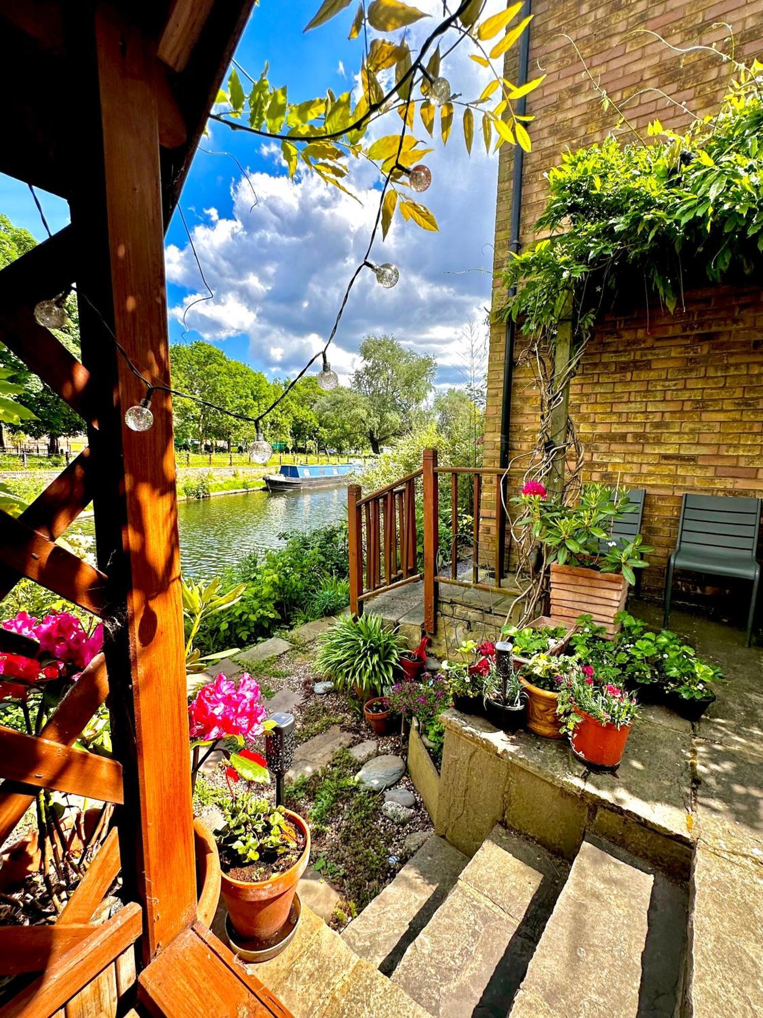 Amazing Location - City Of London- 2 Bedroom Stunning Canal View House With Private Garden,Parking & Balcony Ngoại thất bức ảnh